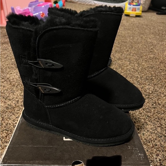 BearPaw Shoes Bearpaw Boots Size Womens 5 Poshmark